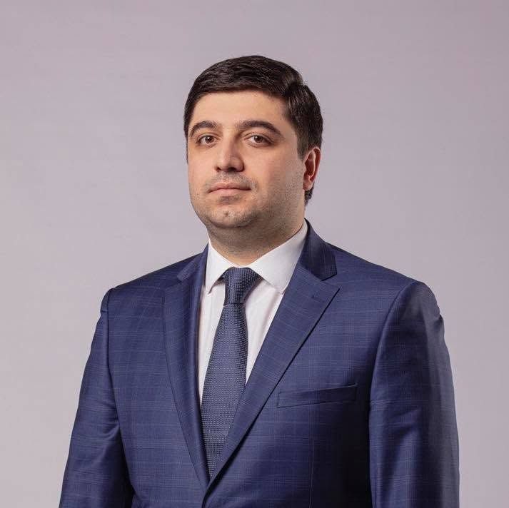 Депутат Вагаршак Акобян отказался от мандата, уйдя в частный сектор