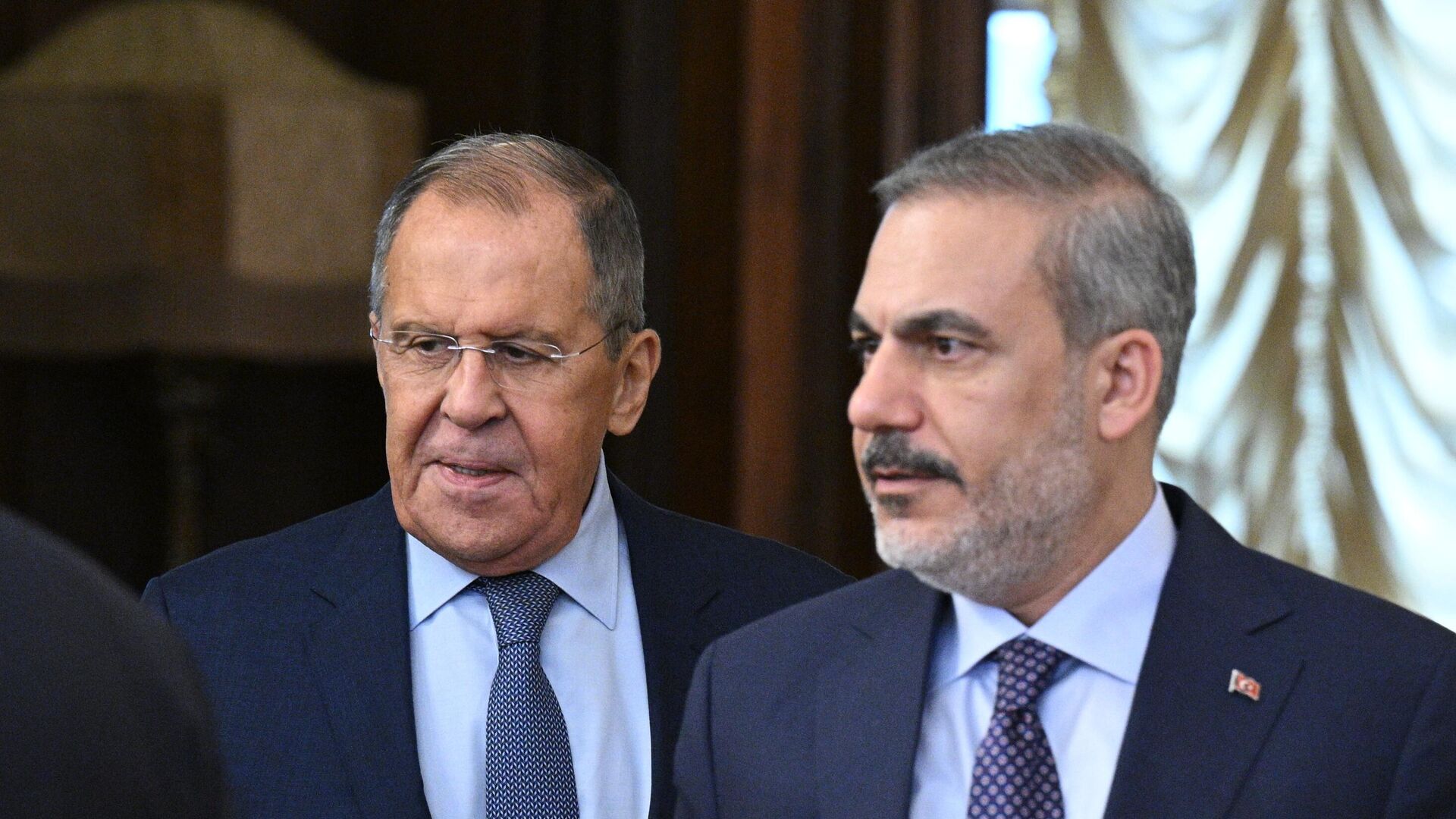 Встреча глав МИД России и Турции в Москве: обсуждение региональных вопросов