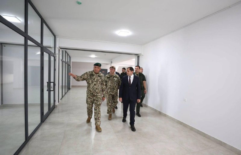 Сурен Папикян открыл новый корпус штаба учебного центра в Сюнике